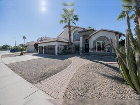 1767 W Redfield Rd in Gilbert, AZ - Building Photo