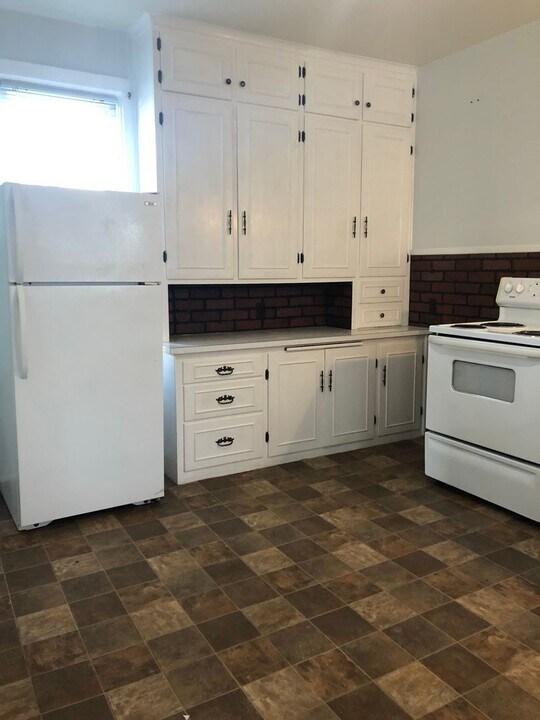 702 Main Ave-Unit -702 in Kaukauna, WI - Building Photo
