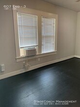 607 Enid St-Unit -3 in Houston, TX - Building Photo - Building Photo