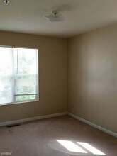 302 Ardale Dr-Unit -Apt 2F in High Point, NC - Building Photo - Building Photo