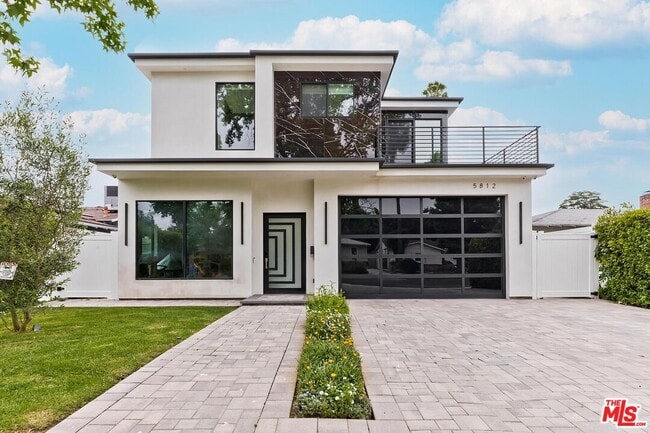 property at 5812 Willis Ave