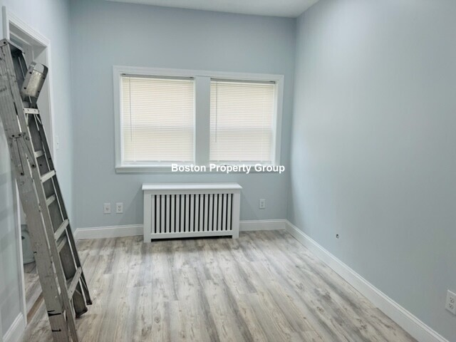 6 Rice St, Unit 1 in Brookline, MA - Building Photo