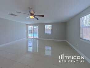 7210 51st Ave N in St. Petersburg, FL - Building Photo - Building Photo