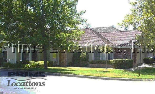 property at 401 Kingston Ct