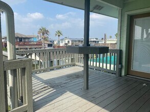 181 Barracuda St in Bayou Vista, TX - Building Photo - Building Photo