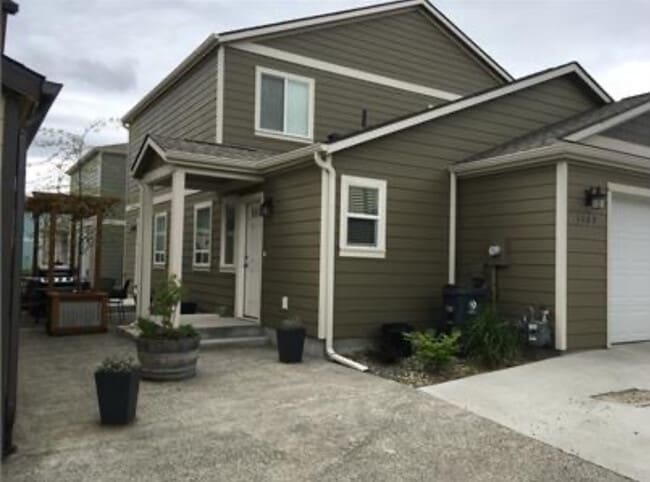 property at 1107 Hourglass Ln