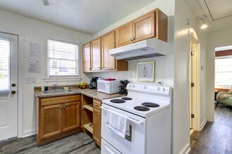 1980 Jefferson Ave in Memphis, TN - Building Photo - Building Photo