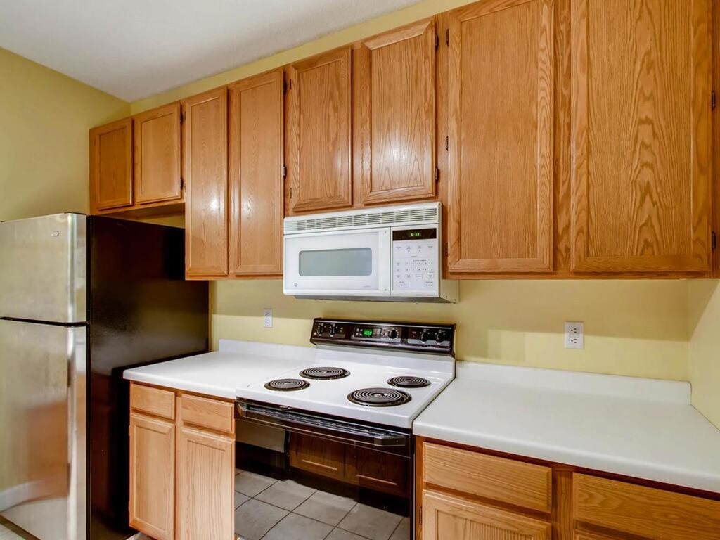 14167 Plymouth ave Rentals in Burnsville, MN