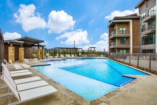 The Vista at Rayzor Ranch Apartments