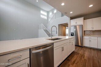 32529 N 20th Dr in Phoenix, AZ - Building Photo - Building Photo