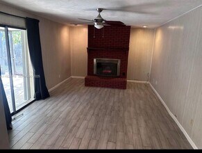 168 Westwood Dr in Daytona Beach, FL - Foto de edificio - Building Photo