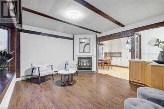 32 Valleyview Dr in Hamilton, ON - Building Photo - Building Photo