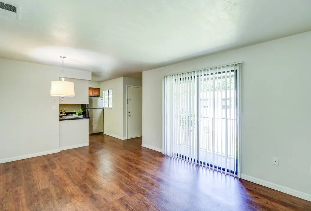 Silver Creek Apartments Gainesville, FL Apartments