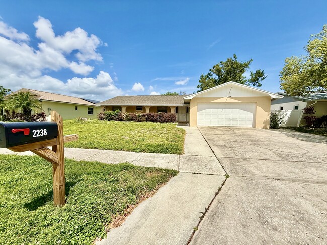 property at 2238 Colonial Dr
