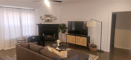 1290 N Sang Ave in Fayetteville, AR - Building Photo - Building Photo