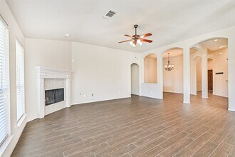 2006 Plantain Lily Ct in Pearland, TX - Building Photo - Building Photo