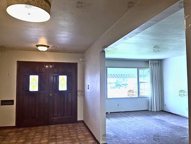 77 Center St in Chula Vista, CA - Building Photo - Building Photo