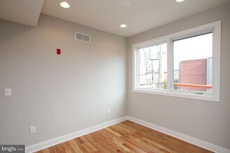 1600 South St in Philadelphia, PA - Building Photo - Building Photo