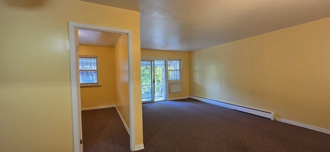 41-85 Denman St, Unit 2, Unit 2