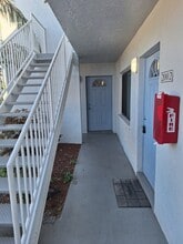 5310 26th St W in Bradenton, FL - Foto de edificio - Building Photo