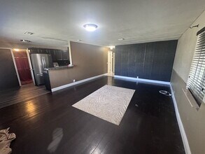 8092 NW 14th Ct in Miami, FL - Building Photo - Building Photo