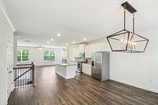 1197 Fallaw Ln in Atlanta, GA - Building Photo
