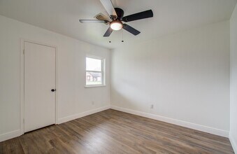 9923 Antrim Ln in La Porte, TX - Building Photo - Building Photo