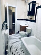 283 Spring St in Trenton, NJ - Building Photo - Building Photo