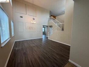 111 Tennyson Ct in Discovery Bay, CA - Building Photo - Building Photo