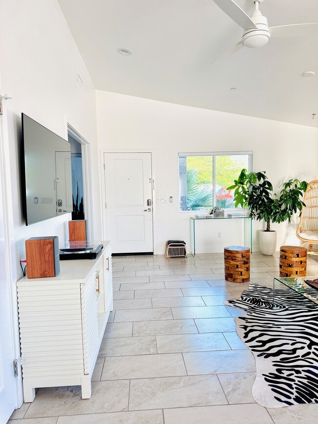 13609 Avenida La Vis in Desert Hot Springs, CA - Building Photo - Building Photo