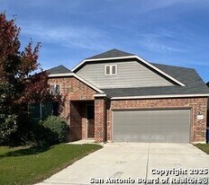663 Pebble Bend in New Braunfels, TX - Building Photo