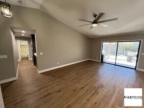 5453 E Emerald Ave in Mesa, AZ - Building Photo - Building Photo