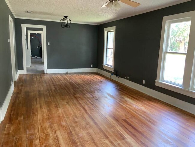 1007 W Mc Neill in Stephenville, TX - Building Photo - Building Photo