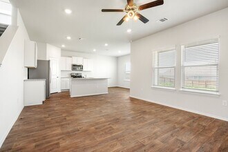 15735 Clove Spice Wy in Von Ormy, TX - Building Photo - Building Photo