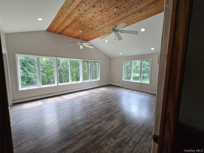 2769 NY-94 in Washingtonville, NY - Building Photo - Building Photo