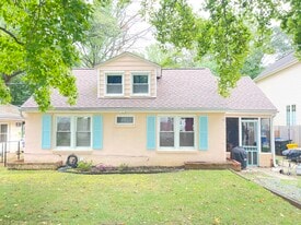 43 Silopanna Rd, Unit B in Annapolis, MD - Building Photo