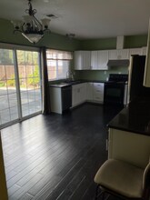 2715 Cunningham Ave in San Jose, CA - Foto de edificio - Building Photo