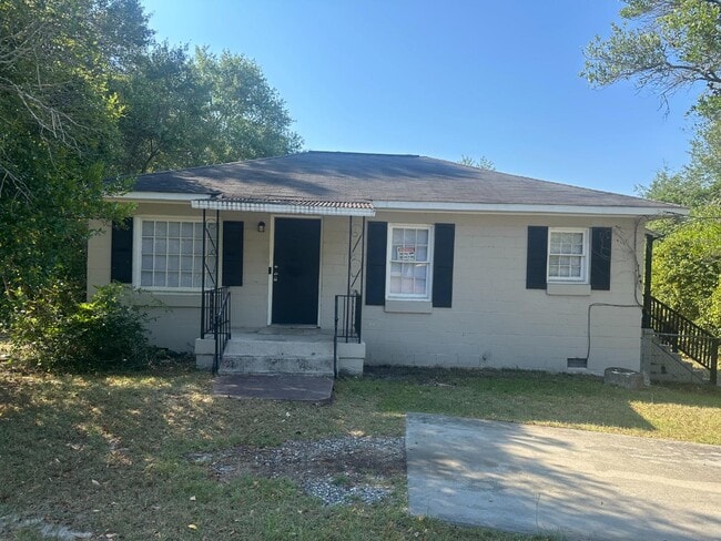property at 5636 Hunter Rd