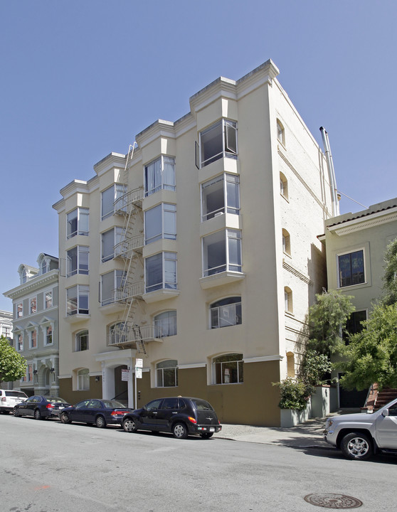 2335 Pacific Ave in San Francisco, CA - Foto de edificio