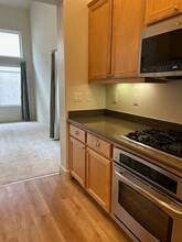 430 Matteri Cir in Cotati, CA - Building Photo - Building Photo
