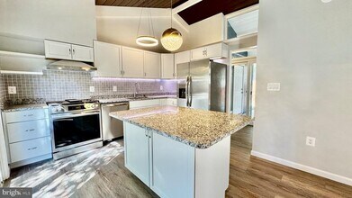 2396 Yarmouth Ct in Woodbridge, VA - Building Photo - Building Photo