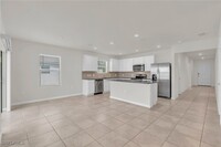 16061 Beachberry Dr in North Fort Myers, FL - Building Photo - Building Photo