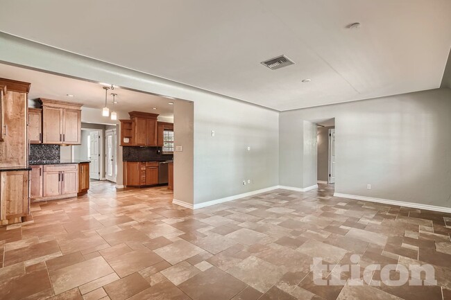 3817 19th Ave N in St. Petersburg, FL - Building Photo - Building Photo