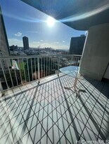 1212 Nuuanu Ave in Honolulu, HI - Building Photo