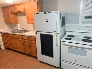 3909 Southern Pkwy in Louisville, KY - Foto de edificio - Building Photo