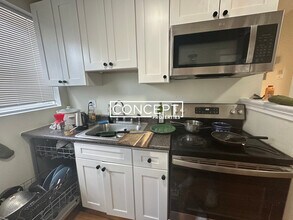 402 Highland Ave in Somerville, MA - Foto de edificio - Building Photo