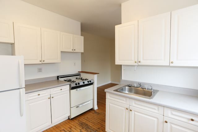 633 W Cornelia in Chicago, IL - Building Photo - Building Photo