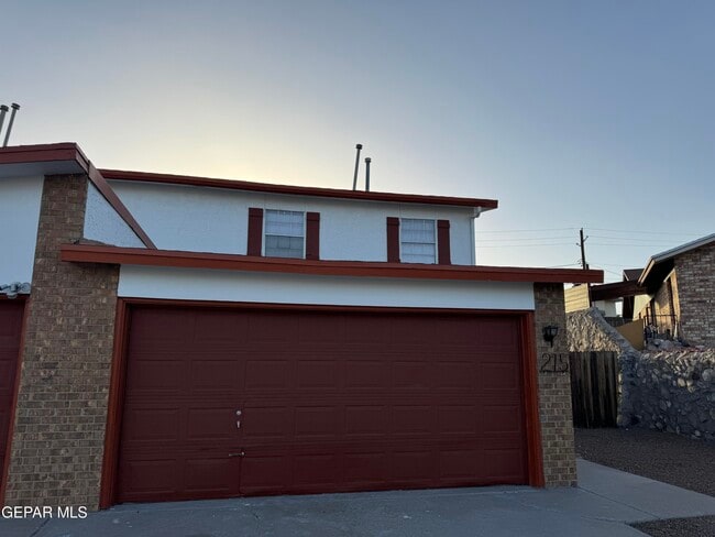 213 Moon River St in El Paso, TX - Building Photo - Building Photo