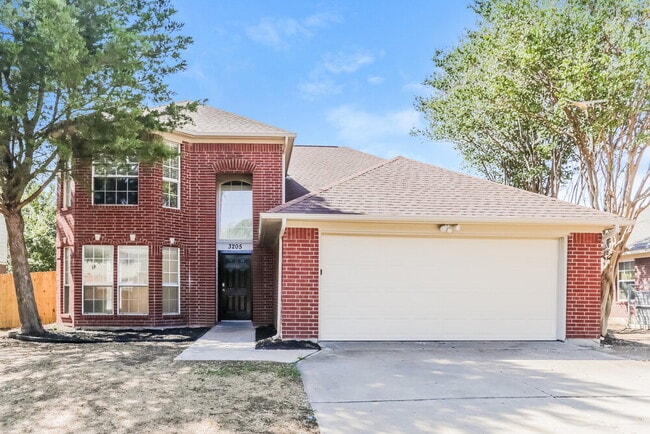 property at 3205 Stonewall Ln