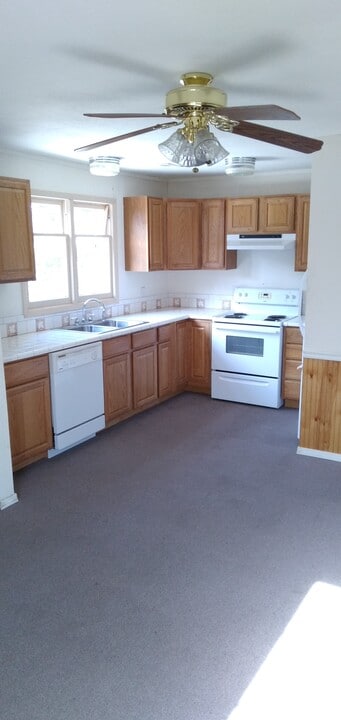 1199 NE Ochoco Ave in Prineville, OR - Building Photo